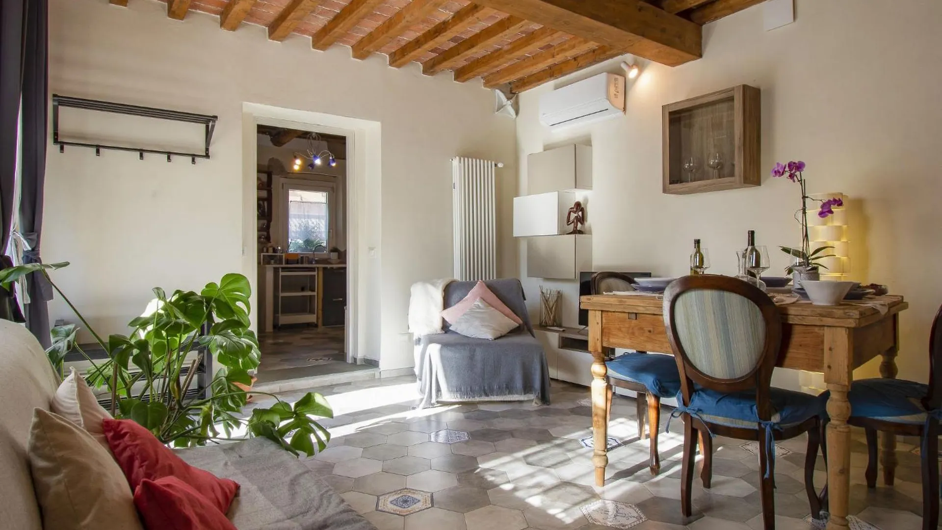 Apartment Pinot By Interhome لوكا