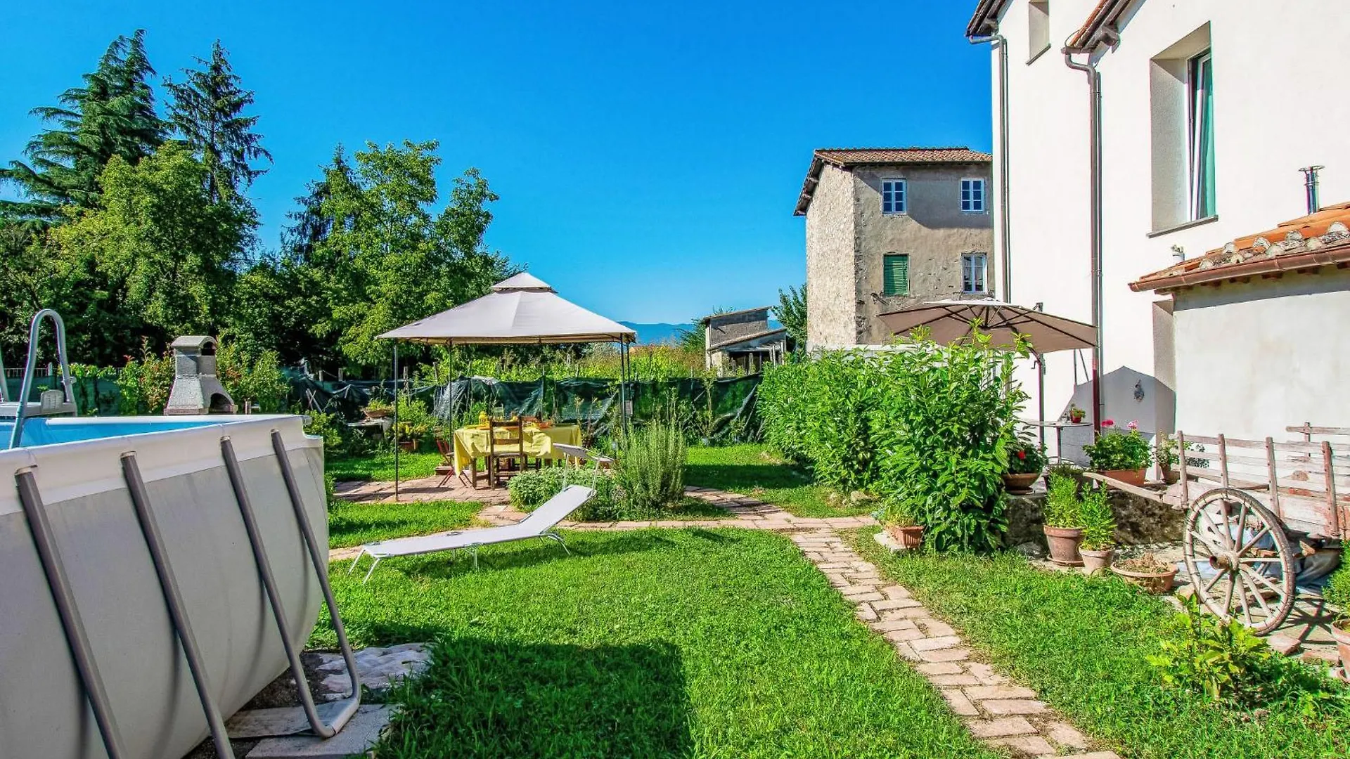 Apartment Pinot By Interhome Lucca 0*,